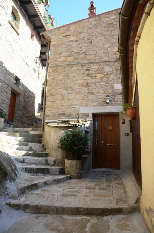 B&B La Perla Nelle Dolomiti Castelmezzano Buitenkant foto